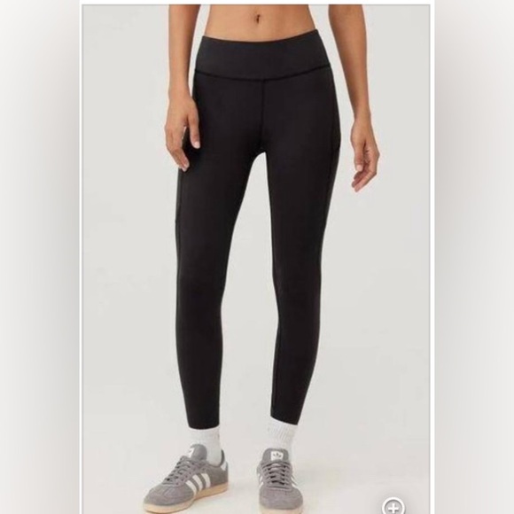 Outdoor Voices Pants - Outdoor Voices . Black yoga Pants . Use . Size : S .Perfect Conditions